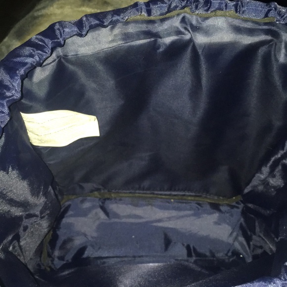 Backpack - Picture 2 of 6